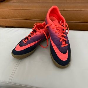 Nike indoor soccer shoes